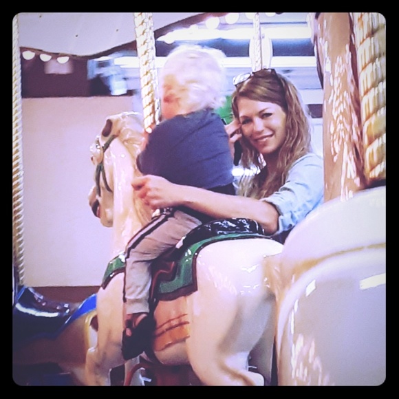 Meet your Posher, Damien - Picture 1 of 8